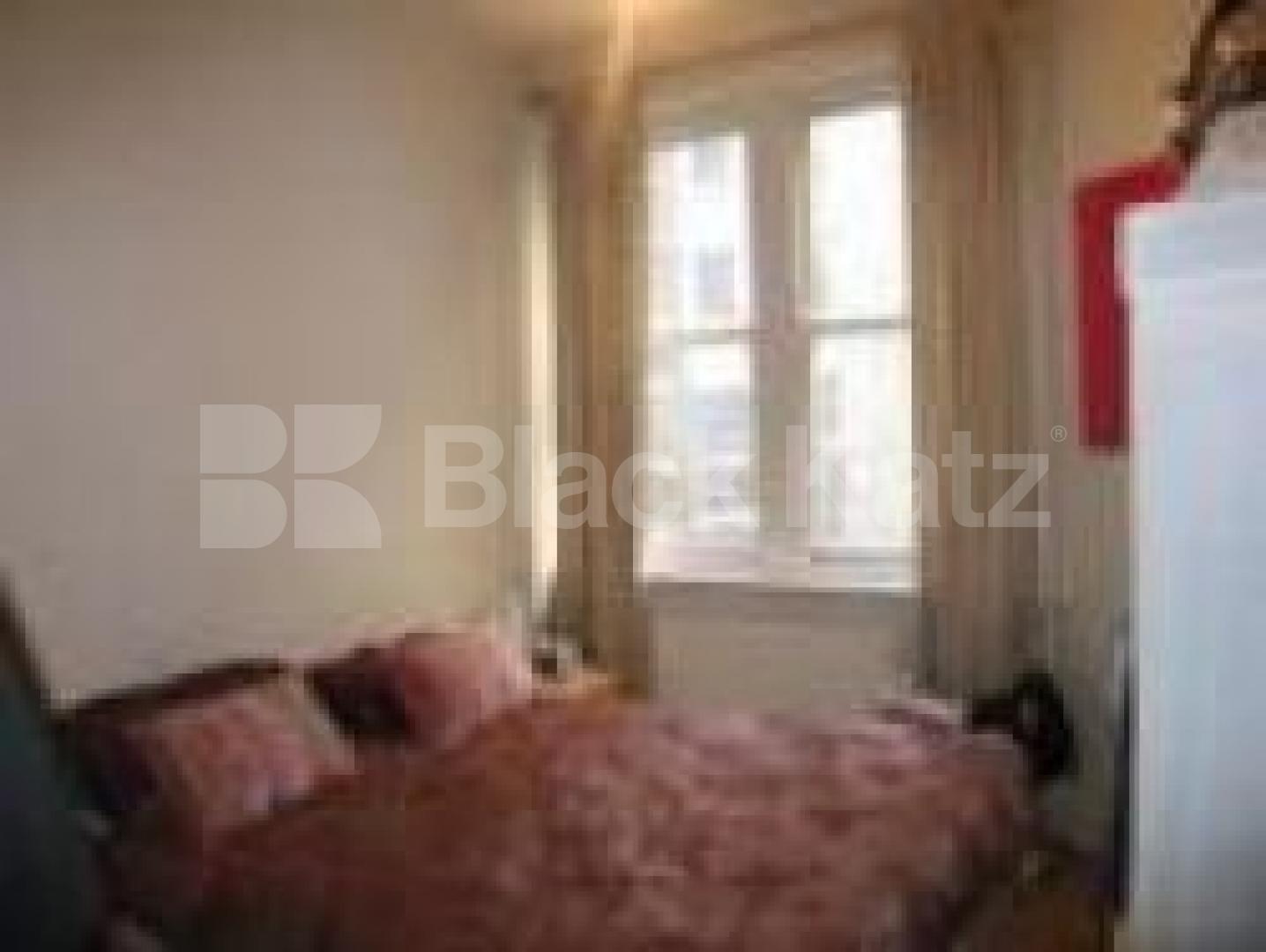 			VIEWINGS HIGHLY RECOMMENDED, 1 Bedroom, 1 bath, 1 reception Flat			 Lanark Road, MAIDA VALE W9